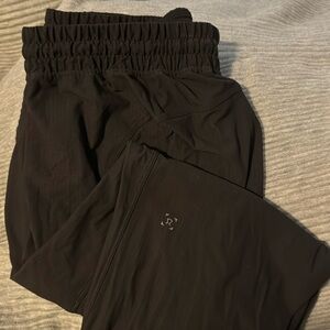 Lululemon Men’s Jogger, no size tag (size M), Black, good condition